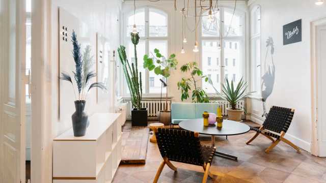 coworking berlin desk office